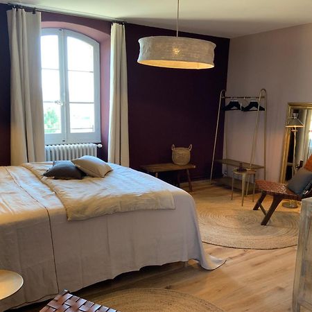 La Bastide Des Grands Chenes Bed & Breakfast Lambesc Ruang foto