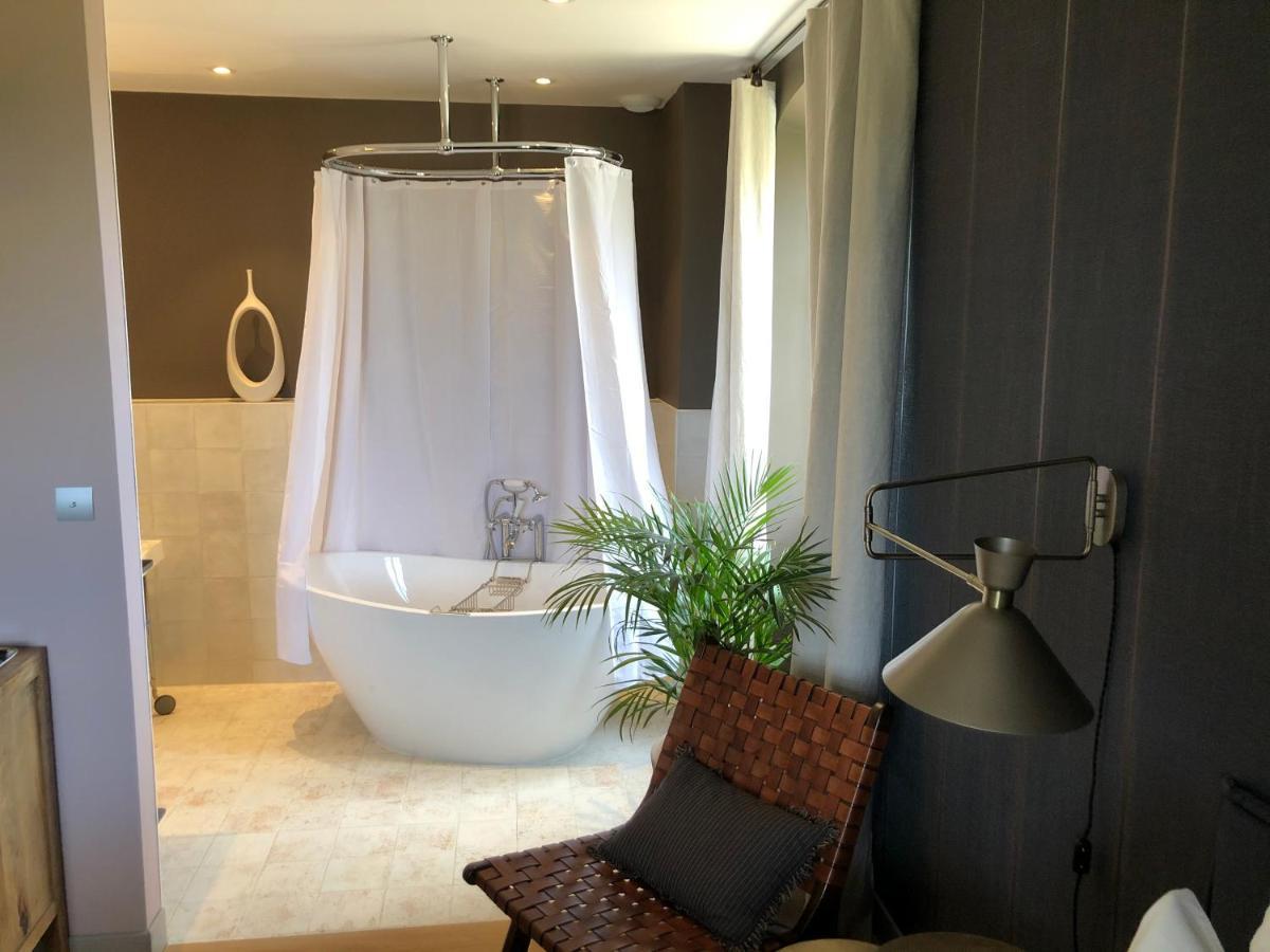 La Bastide Des Grands Chenes Bed & Breakfast Lambesc Bagian luar foto
