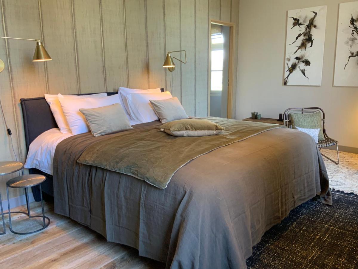La Bastide Des Grands Chenes Bed & Breakfast Lambesc Bagian luar foto