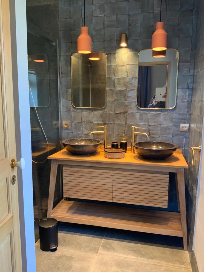 La Bastide Des Grands Chenes Bed & Breakfast Lambesc Bagian luar foto