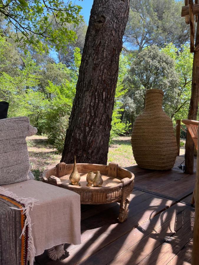 La Bastide Des Grands Chenes Bed & Breakfast Lambesc Bagian luar foto