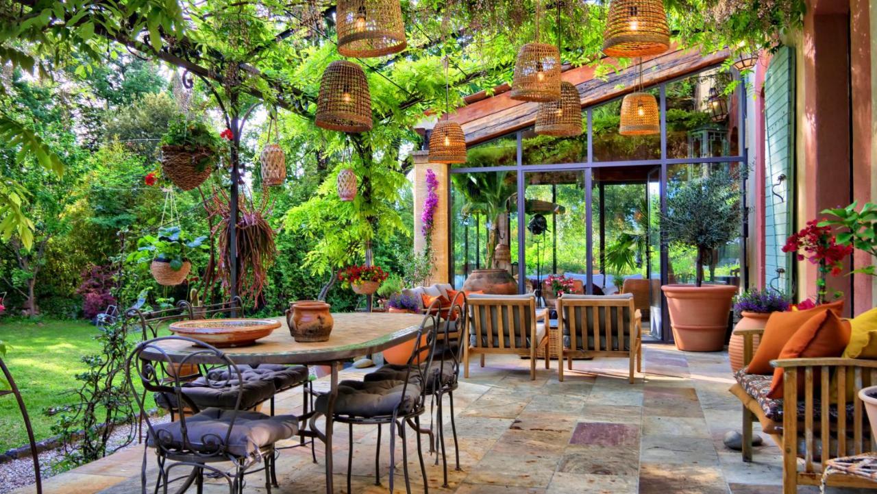 La Bastide Des Grands Chenes Bed & Breakfast Lambesc Bagian luar foto